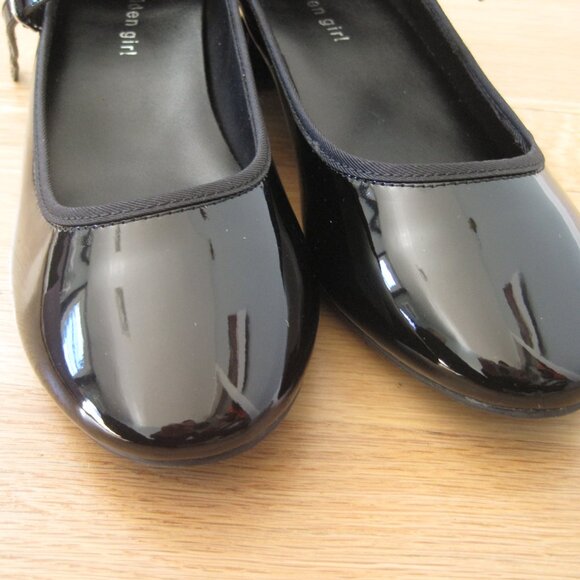 madden girl Tutu Mary Jane Shoes Size 8 Black Glossy Low Block Heel Round Toe - Picture 3 of 9